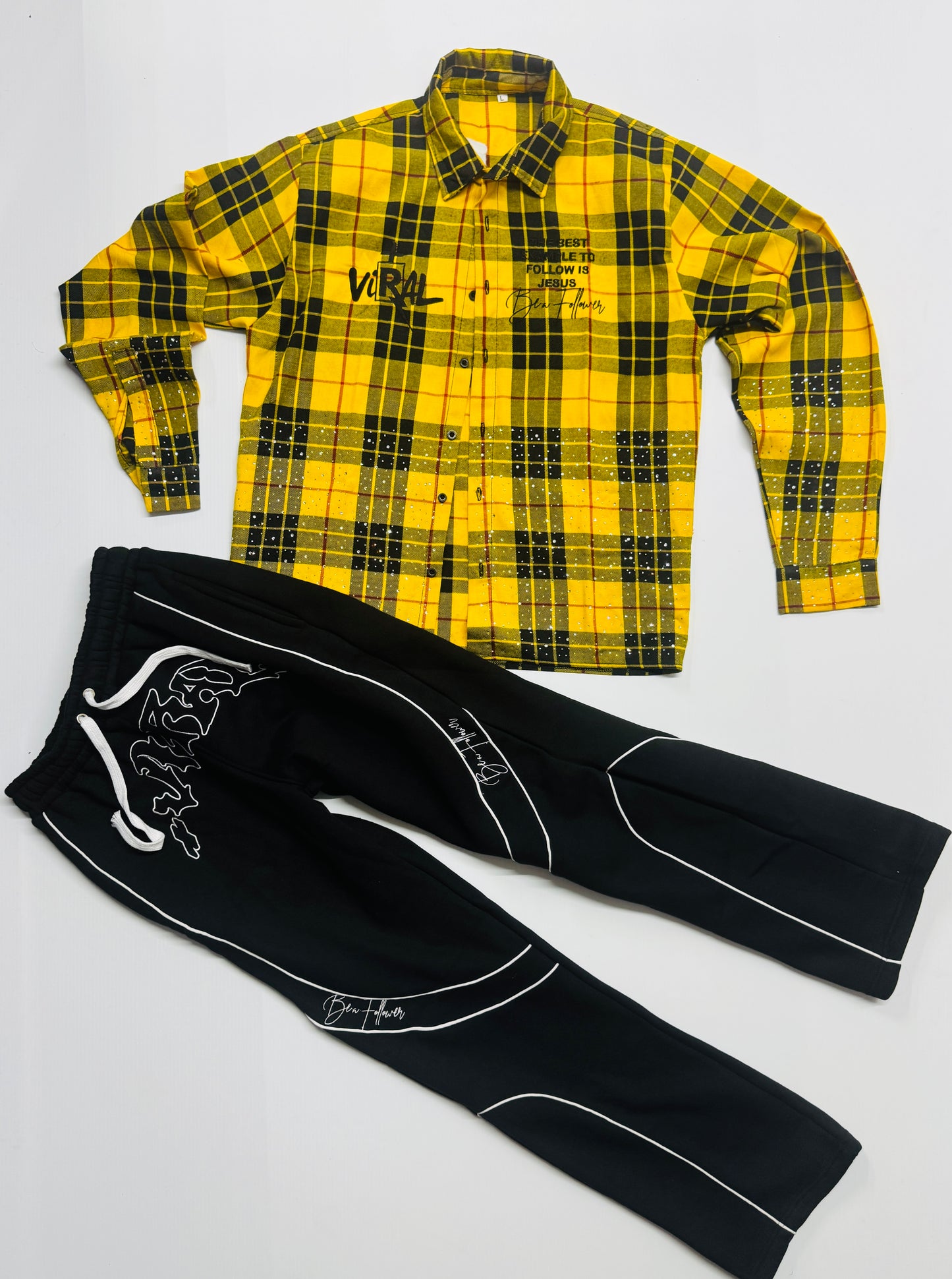 Camisa de Botones Version "Be a Follower" Amarilla y Negra